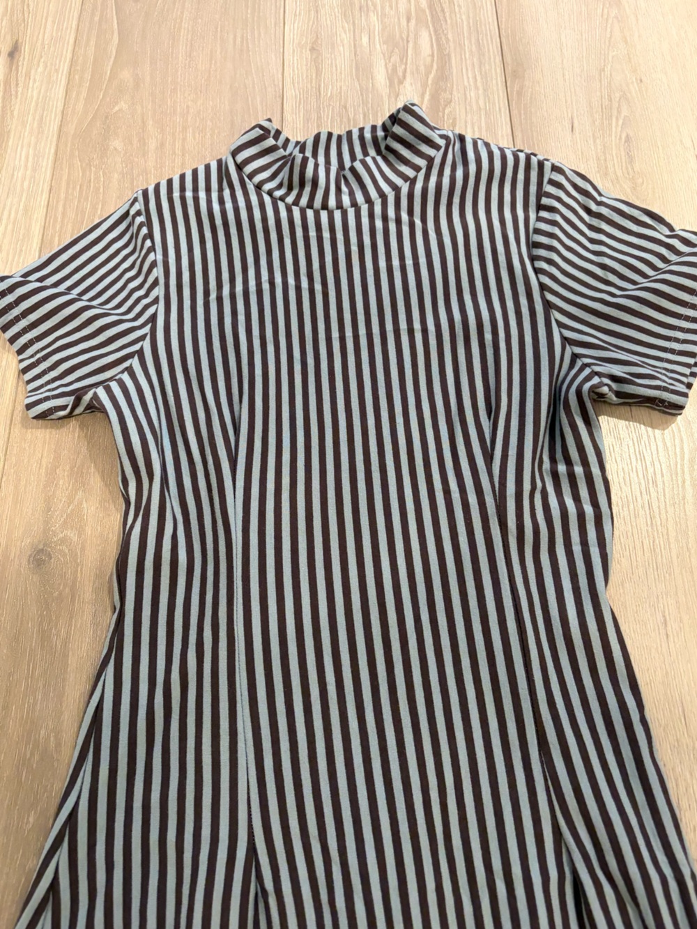 Fashion Brand Company Black and White Striped Midi Dress - Picture 2 of 6